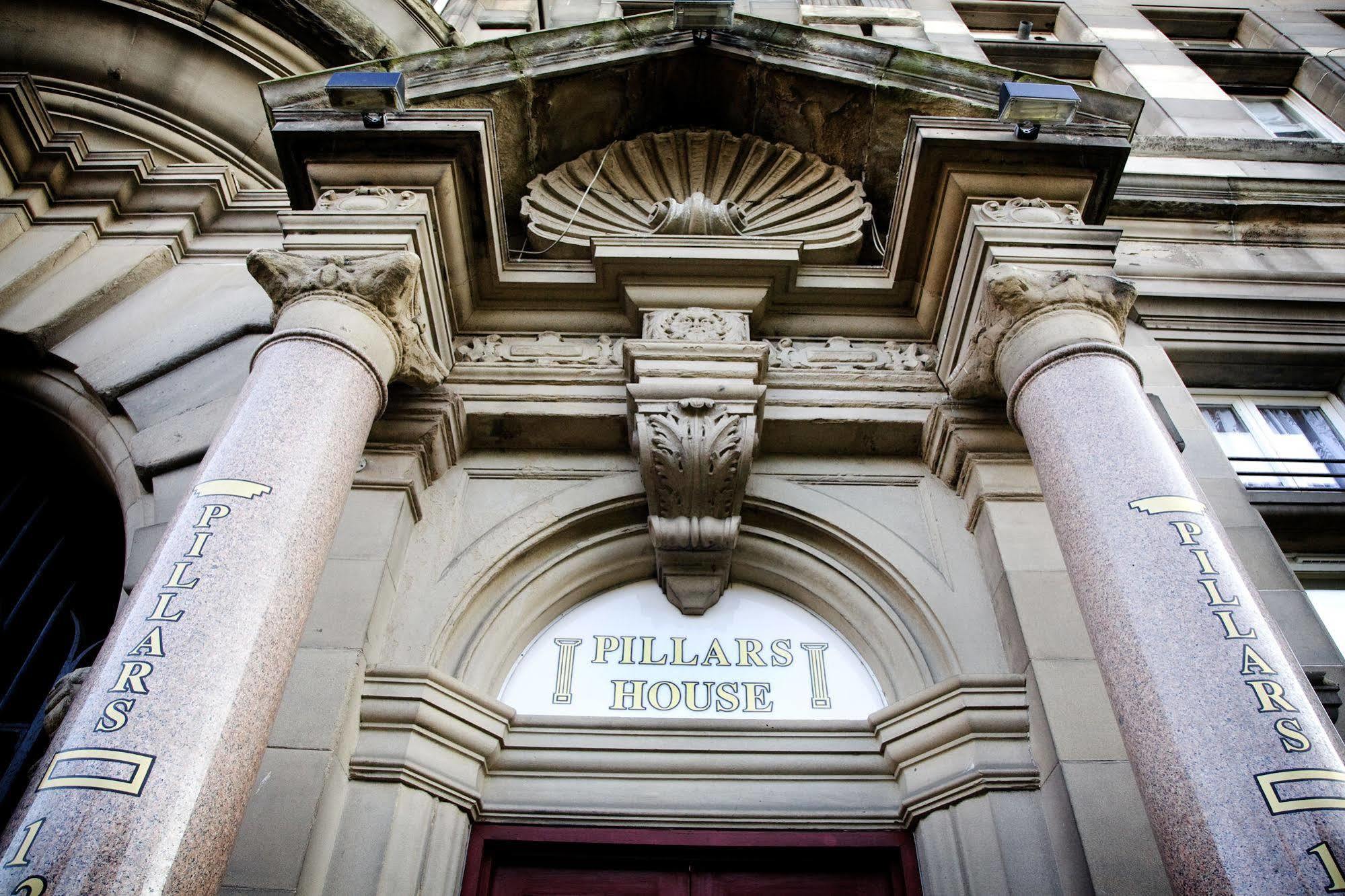 Pillars House Hotel EDI Exterior photo